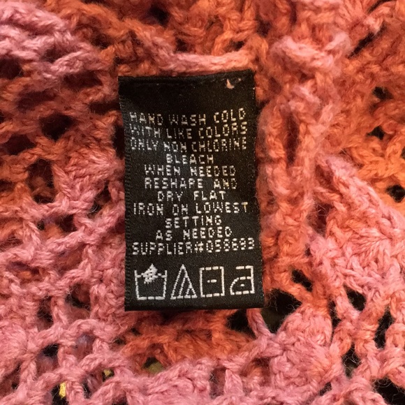 Dusty Pink  Crochet Jacket - Picture 5 of 5